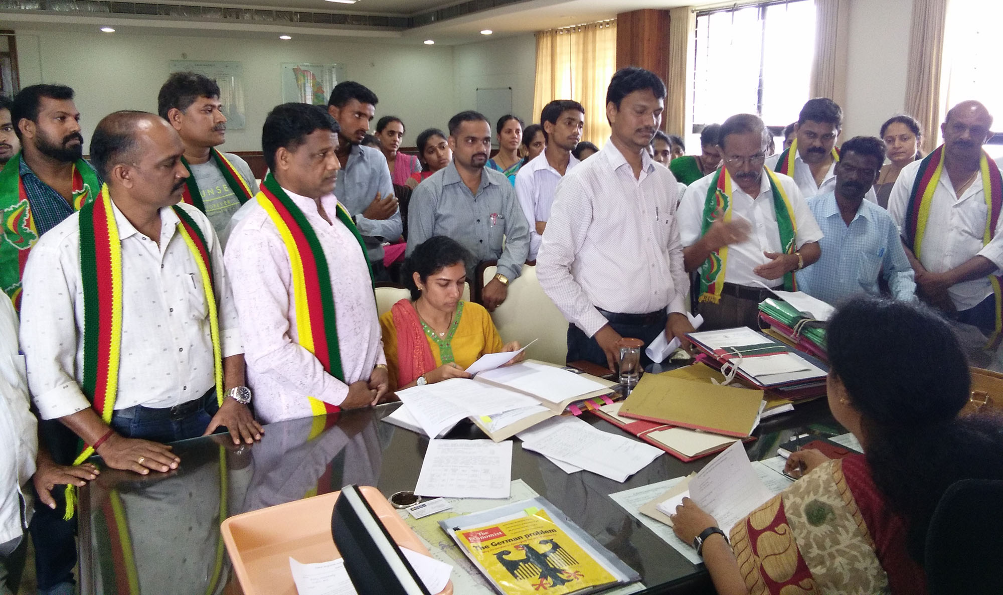 ‘10-15 ವರ್ಷ ಪಾಠ ಮಾಡಿದ ನಮ್ಮನ್ನು ಕೈಬಿಡಬೇಡಿ’